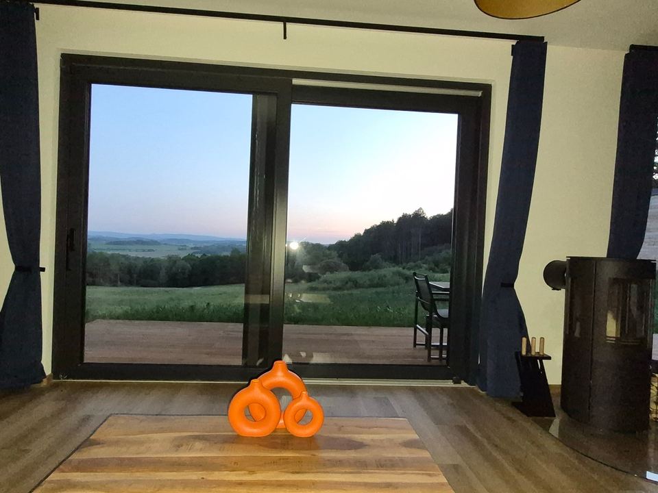 Posezení v chatě Les